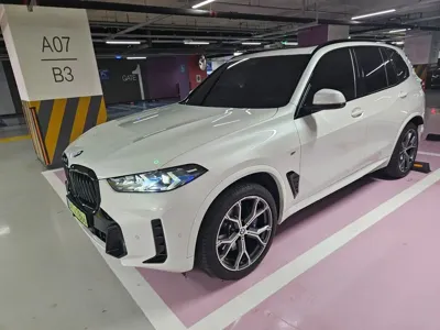 BMW X5 2024, 21000 км, за 34092.69 USD
