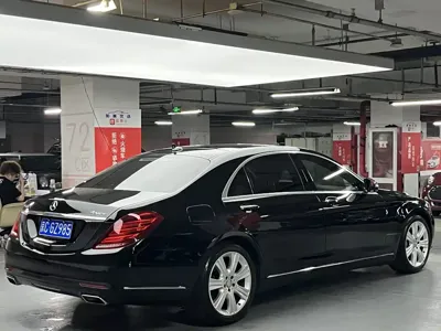 Mercedes-Benz S-Class 2015, 196000 км, за 35015.03 USD