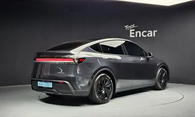 Tesla Model Y 2025, 19194 км, за 40260.61 USD