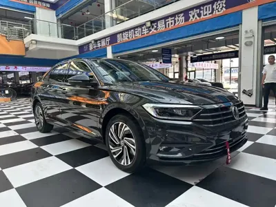 Volkswagen Sagitar 2022, 40000 км, за 13029.32 USD