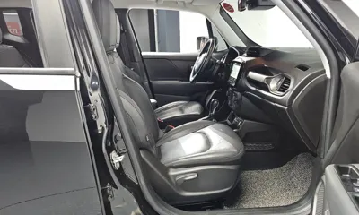 Jeep Renegade 2021, 99397 км, за 9184.01 USD - фото 11