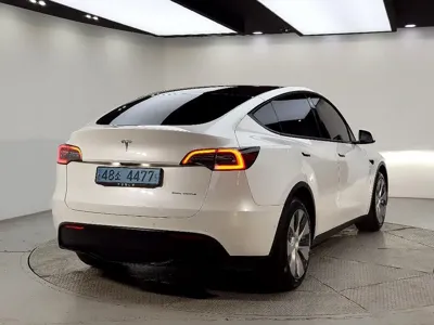 Tesla Model Y 2021, 149775 км, за 19437.03 USD