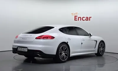 Porsche Panamera 2015, 85303 км, за 18540.22 USD