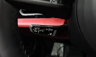 Porsche Taycan 2025, 13266 км, за 89709.39 USD - фото 9
