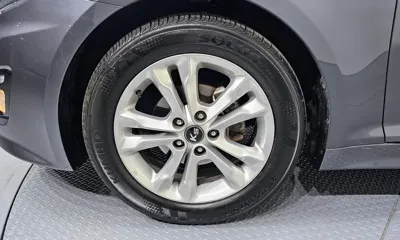 Kia K5 2012, 187935 км, за 2930.26 USD