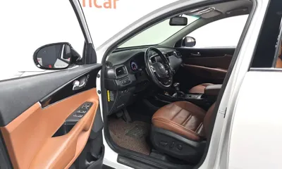 Kia Sorento 2018, 86964 км, за 11590.8 USD - фото 10