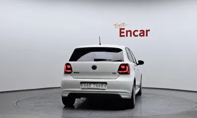 Volkswagen Polo 2013, 118535 км, за 3807.27 USD
