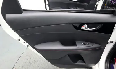 Kia K3 2021, 101444 км, за 10174.61 USD - фото 25