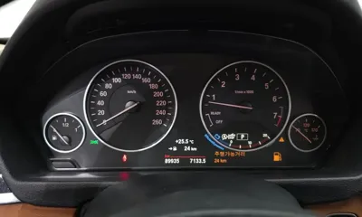 BMW 3-Series 2016, 89935 км, за 8664.83 USD - фото 8