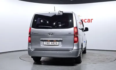 Hyundai Starex 2018, 129965 км, за 6892.48 USD