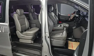 Hyundai Starex 2018, 129965 км, за 6892.48 USD - фото 12