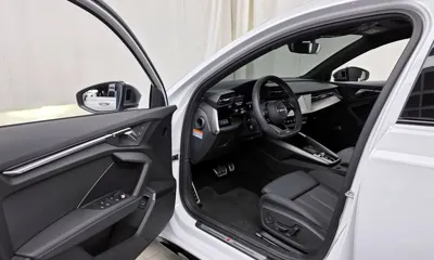 Audi S3 2023, 3857 км, за 30327.05 USD - фото 10