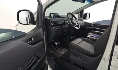 Hyundai Staria 2025, 2067 км, за 36759.88 USD - фото 10