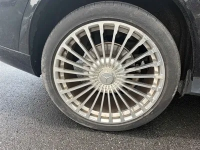 Mercedes-Benz GLS 2023, 60000 км, за 107119.76 USD - фото 9