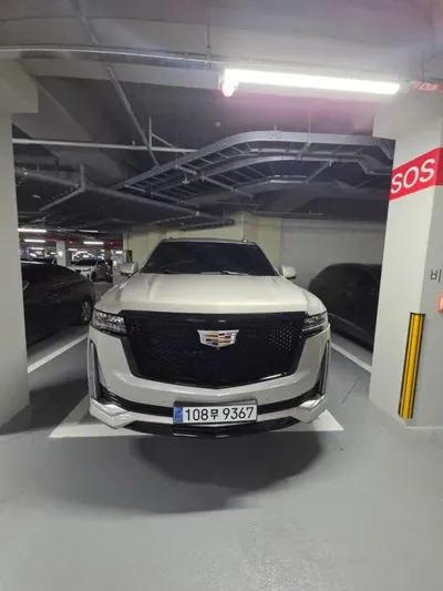 Cadillac Escalade 2021, 80500 км, за 52882.11 USD