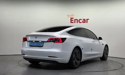 Tesla Model 3 2020, 182164 км, за 12377.86 USD