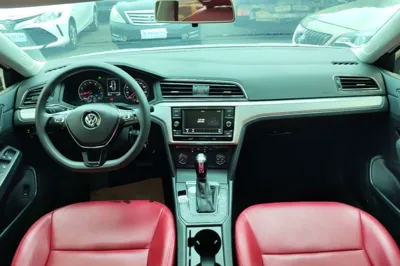 Volkswagen Lamando 2019, 69700 км, за 9543 USD - фото 17
