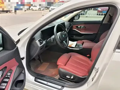 BMW 3 Series 2023, 20000 км, за 34725.64 USD