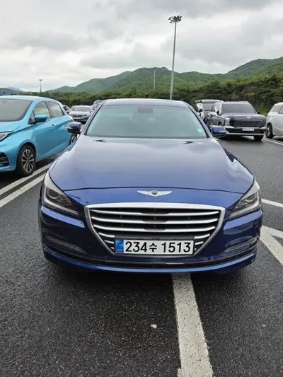 Hyundai Genesis 2016, 237700 км, за 9839.83 USD
