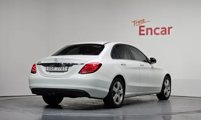 Mercedes-Benz C-Class 2018, 50863 км, за 11004.75 USD