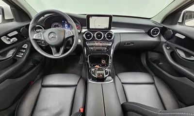Mercedes-Benz C-Class 2018, 50863 км, за 10936.4 USD - фото 7