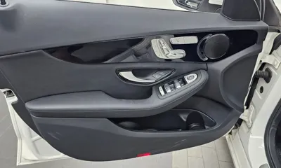 Mercedes-Benz C-Class 2018, 50863 км, за 10936.4 USD - фото 24