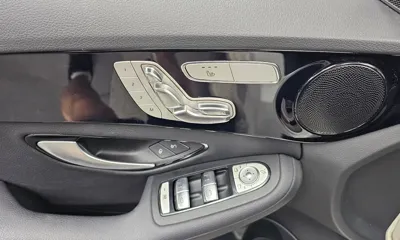 Mercedes-Benz C-Class 2018, 50863 км, за 10936.4 USD - фото 27