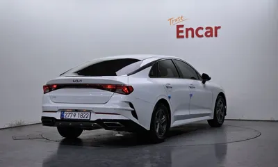 Kia K5 2023, 45791 км, за 11530.95 USD