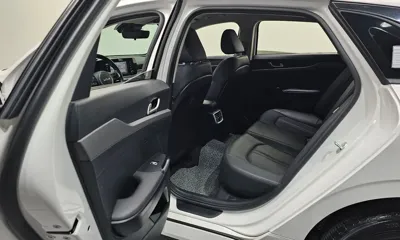 Kia K5 2023, 45791 км, за 11530.95 USD - фото 26