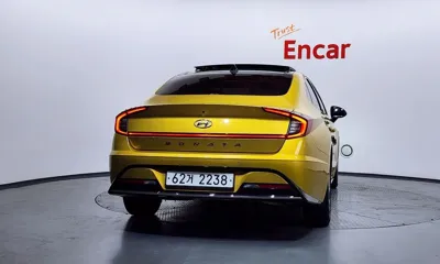 Hyundai Sonata 2020, 90225 км, за 9386.57 USD
