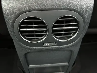 Volkswagen Tiguan 2017, 80000 км, за 5839.72 USD - фото 32