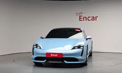 Porsche Taycan 2022, 17077 км, за 81433.27 USD