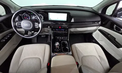Kia Canival 2023, 35626 км, за 16386.84 USD - фото 7