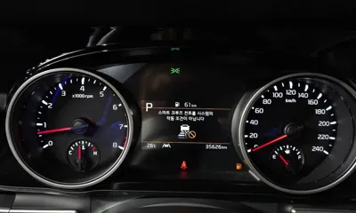 Kia Canival 2023, 35626 км, за 16386.84 USD - фото 8