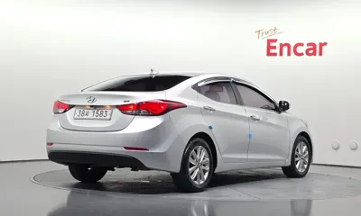 Hyundai Avante 2015, 90404 км, за 3243.84 USD
