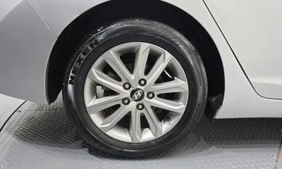 Hyundai Avante 2015, 90404 км, за 3243.84 USD