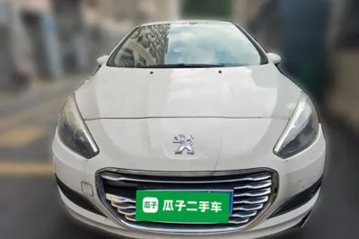 Peugeot 308 2014, 112500 км, за 2652 USD