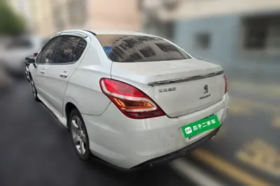 Peugeot 308 2014, 112500 км, за 2652 USD