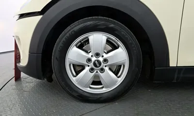 MINI Cooper 2016, 163385 км, за 3766.1 USD