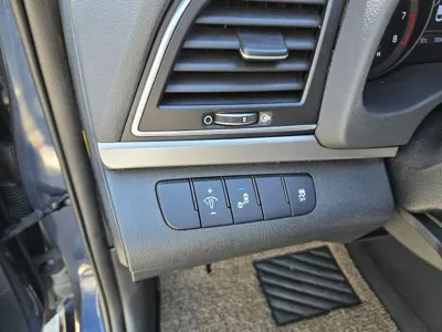 Hyundai Avante 2017, 122451 км, за 5795.4 USD - фото 17