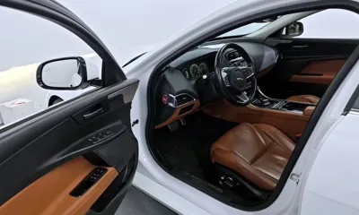 Jaguar XE 2019, 107091 км, за 6276.84 USD - фото 10