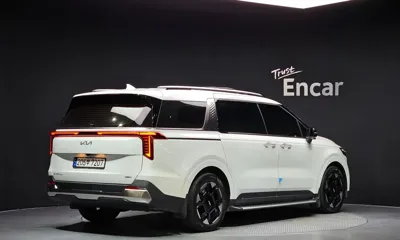 Kia Canival 2025, 34450 км, за 30737.73 USD