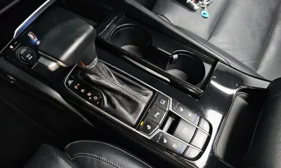 Kia K7 2018, 66328 км, за 10699.75 USD - фото 9