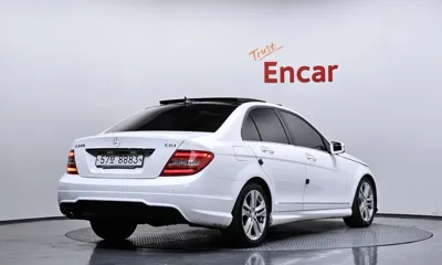 Mercedes-Benz C-Class 2013, 84395 км, за 6186.1 USD