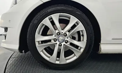 Mercedes-Benz C-Class 2013, 84395 км, за 6186.1 USD