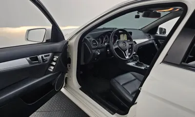 Mercedes-Benz C-Class 2013, 84395 км, за 6180.07 USD - фото 10