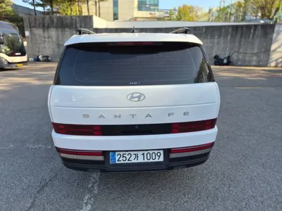Hyundai Santafe 2024, 30000 км, за 21530.79 USD