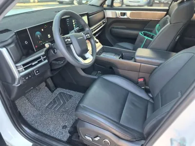 Hyundai Santafe 2024, 30000 км, за 21530.79 USD - фото 9