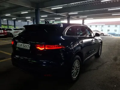 Jaguar F-Pace 2018, 121590 км, за 9183.41 USD