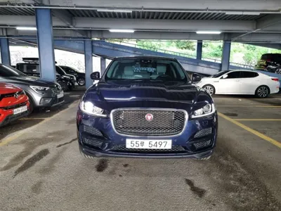 Jaguar F-Pace 2018, 121590 км, за 9183.41 USD